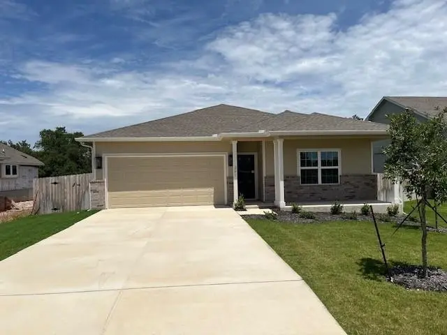 201 Lucky Ave, Bertram, TX 78605