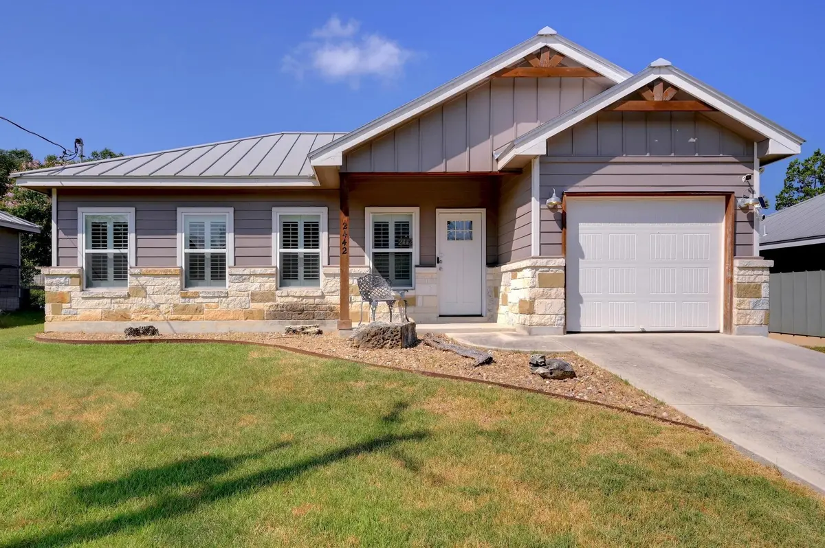 2442 Candlelight DR, Canyon Lake, TX 78133