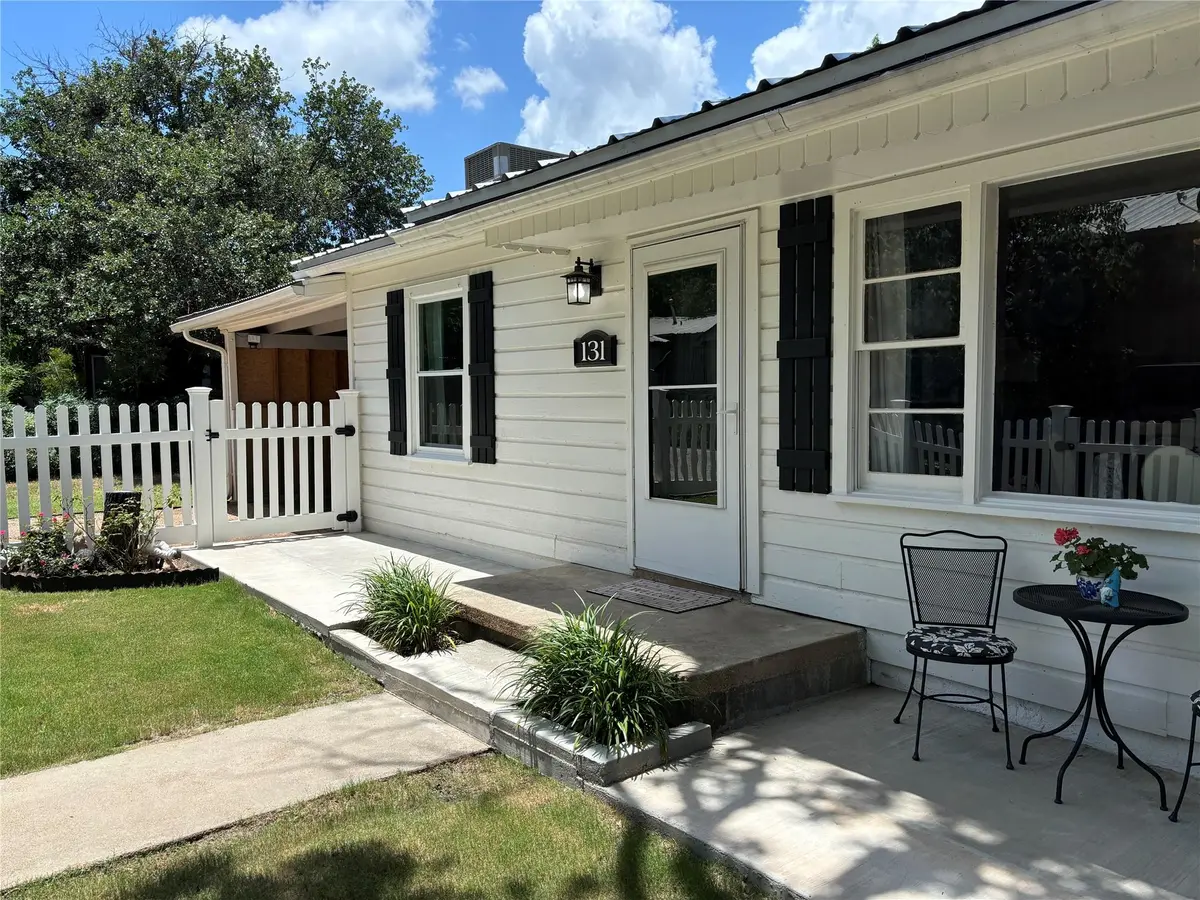 131 E White Rock, Buchanan Dam, TX 78609