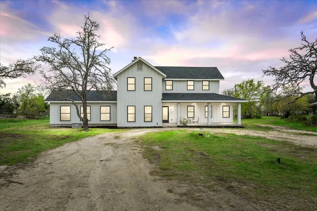 450 Blue Ridge DR, Dripping Springs, TX 78620