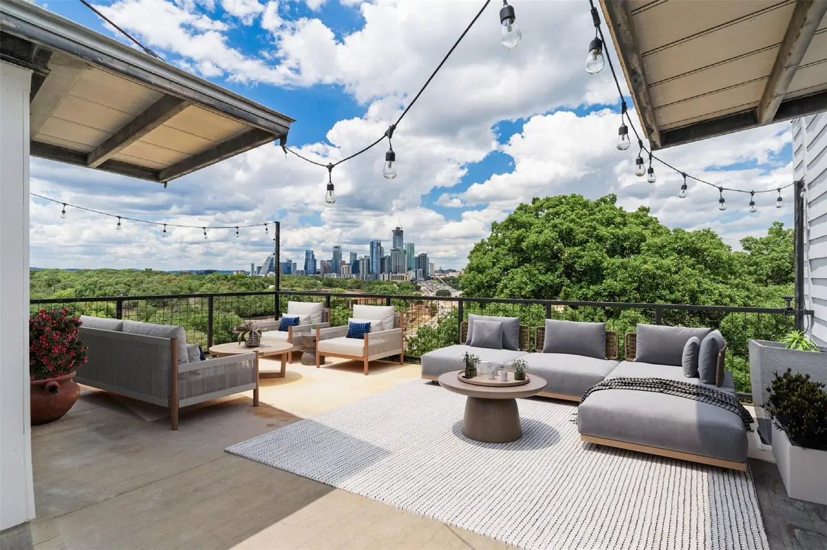 1500 Summit ST #4, Austin, TX 78741