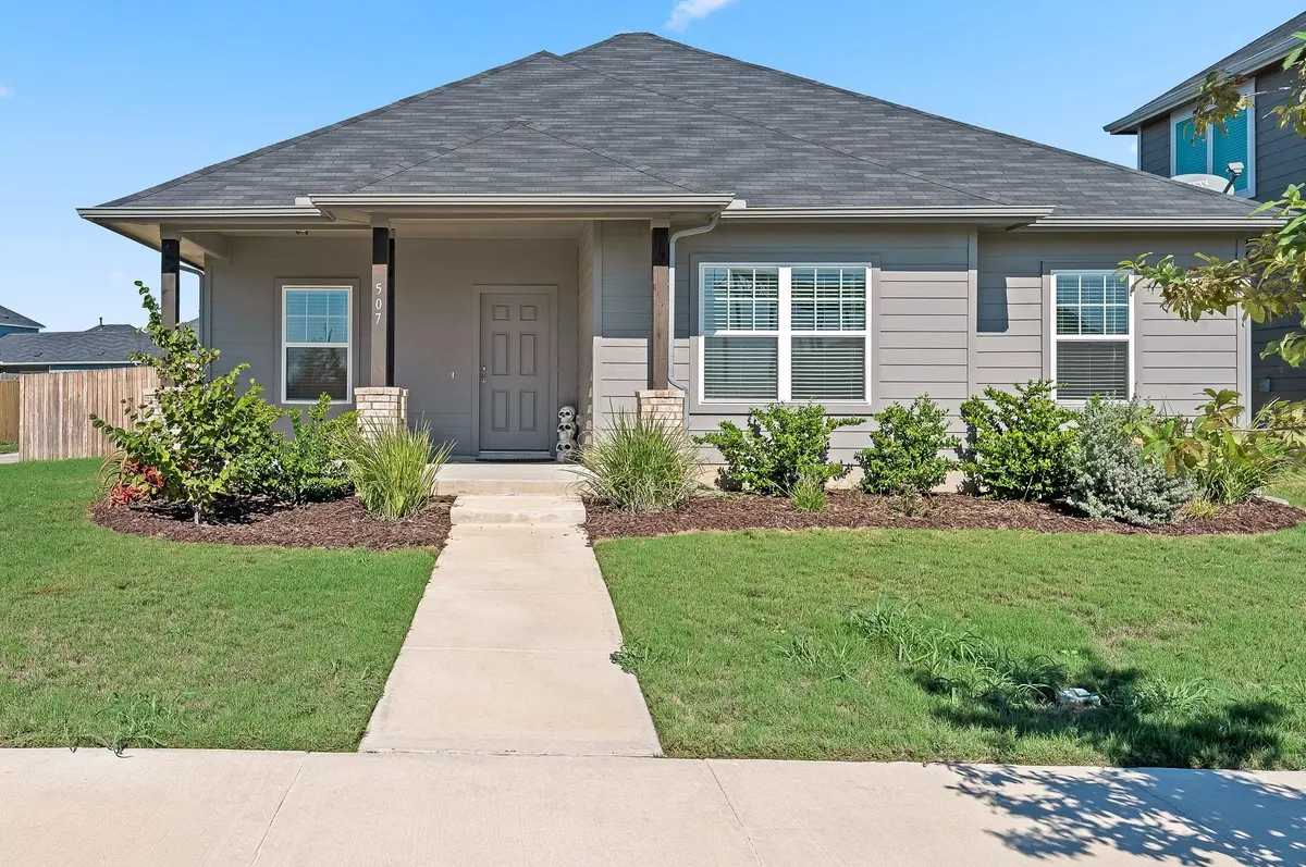 507 E Pulitzer DR, Hutto, TX 78634