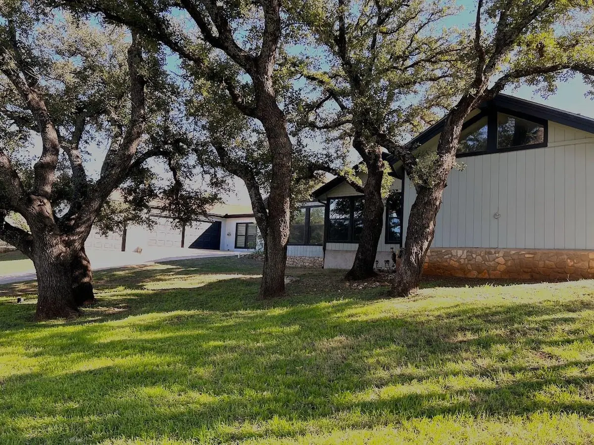 107 W Bluebonnet RD, Horseshoe Bay, TX 78657