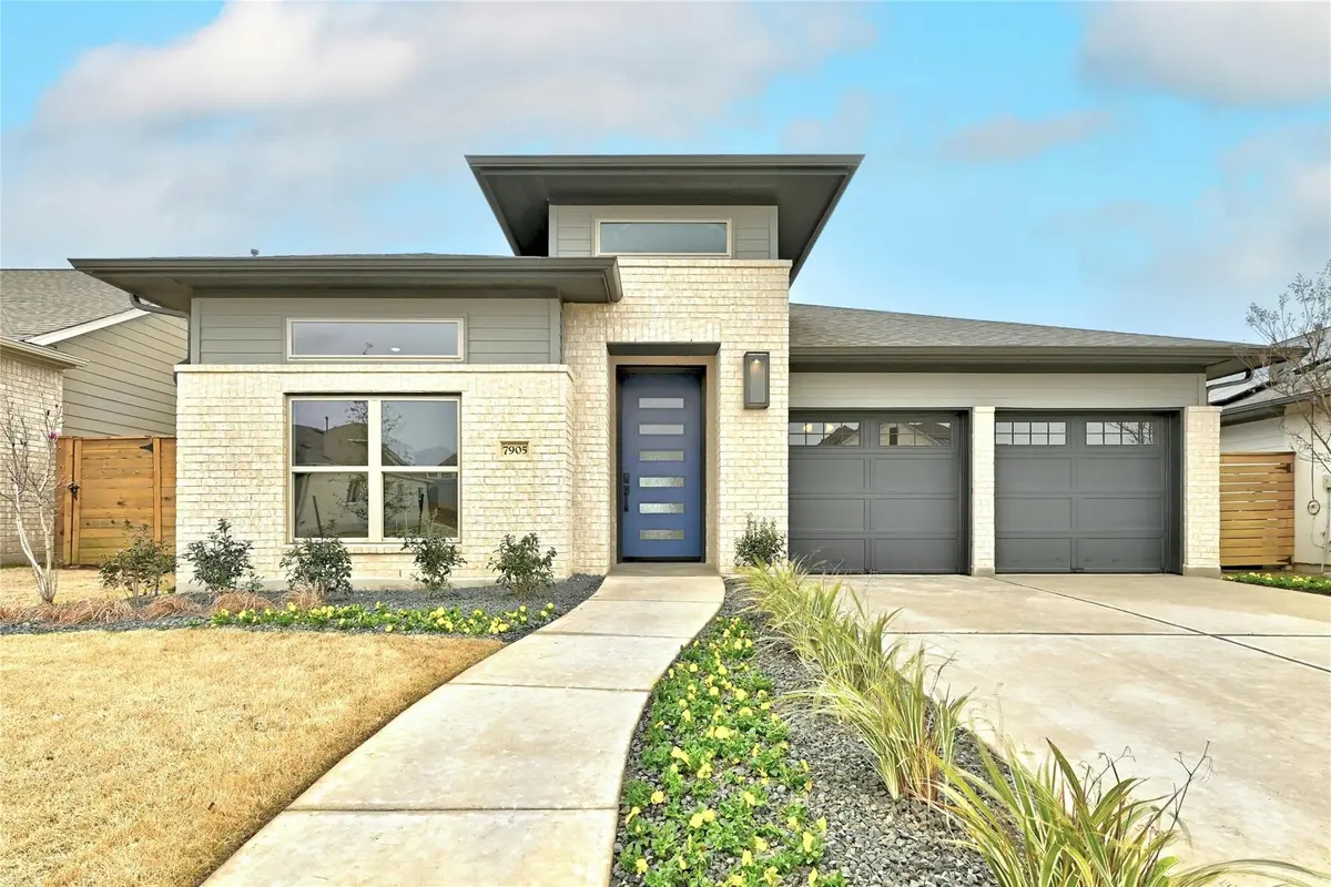7905 Catbird LN, Austin, TX 78744