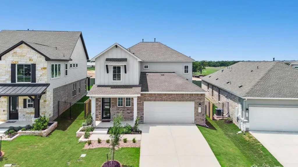 320 Amista DR, Liberty Hill, TX 78642