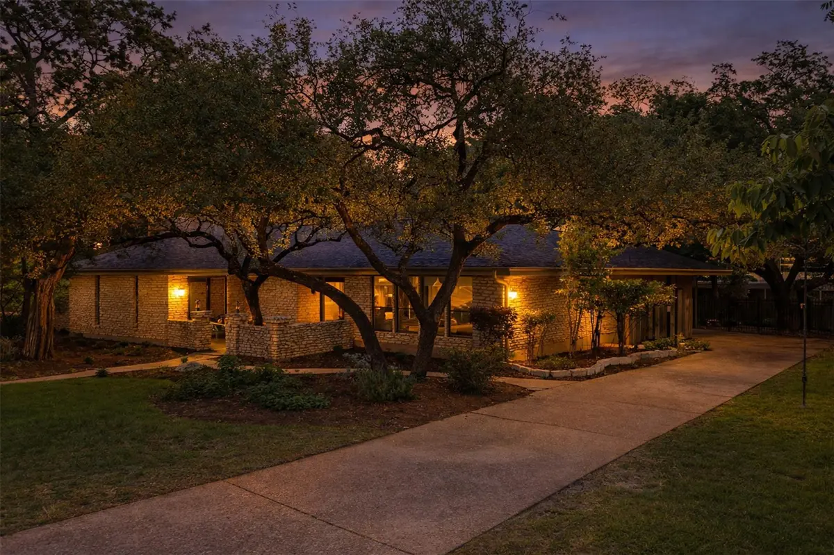 6207 Shadow Mountain DR, Austin, TX 78731