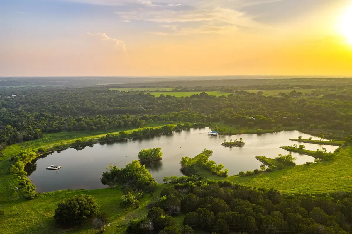 1618 County Road 2480, Iredell, TX 76457