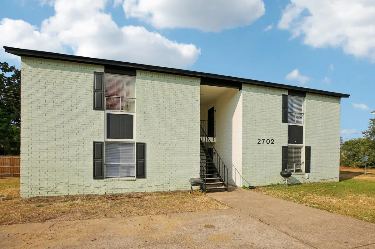 2702 Evergreen CIR, Bryan, TX 77801