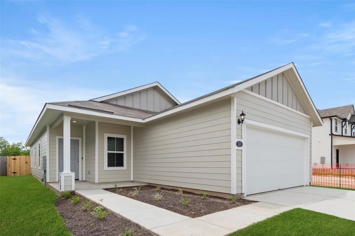 313 Haywood CRES, Maxwell, TX 78656