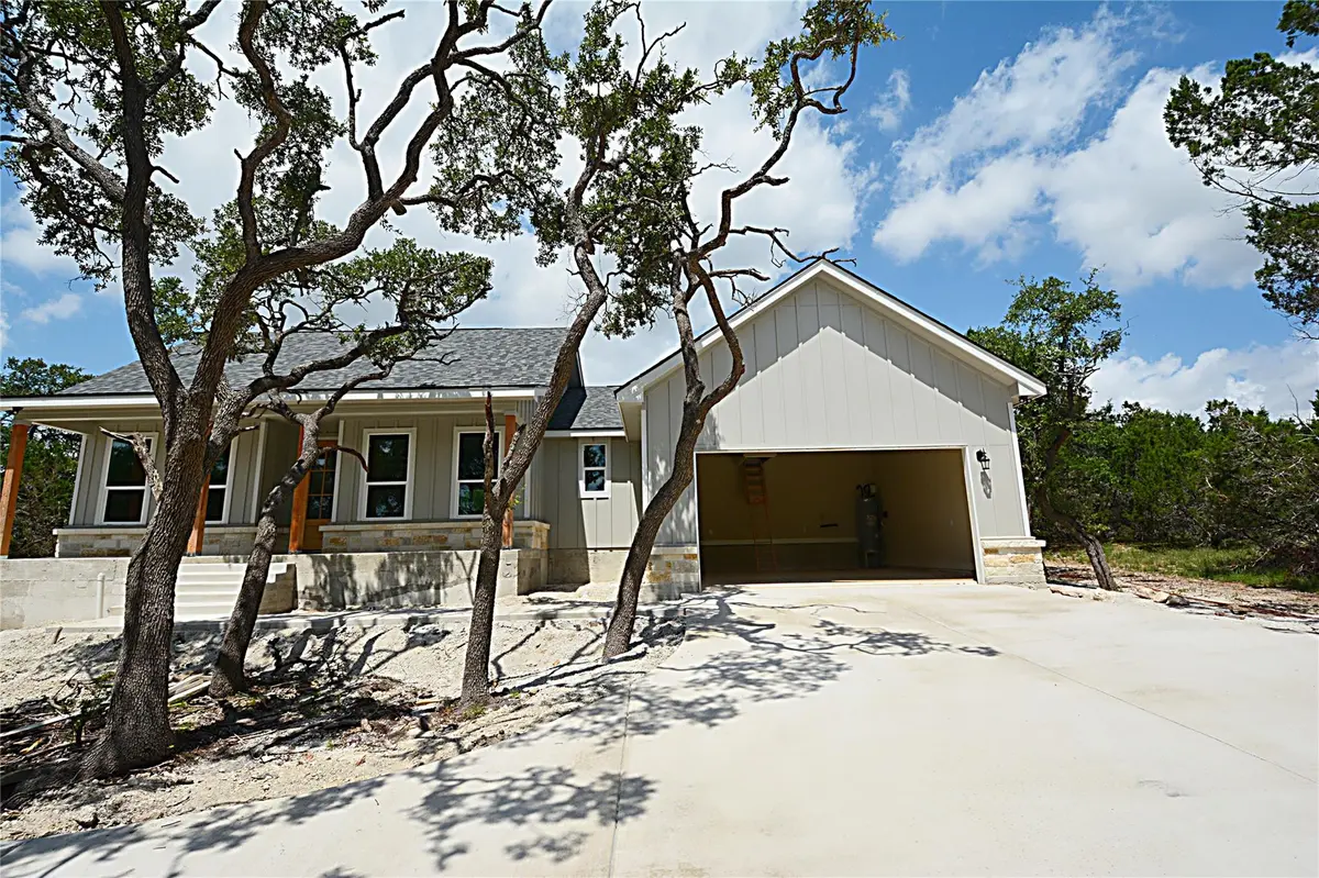 1560 Yaupon DR, Fischer, TX 78623