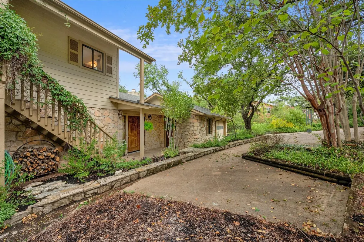114 S Laurelwood DR, Austin, TX 78733