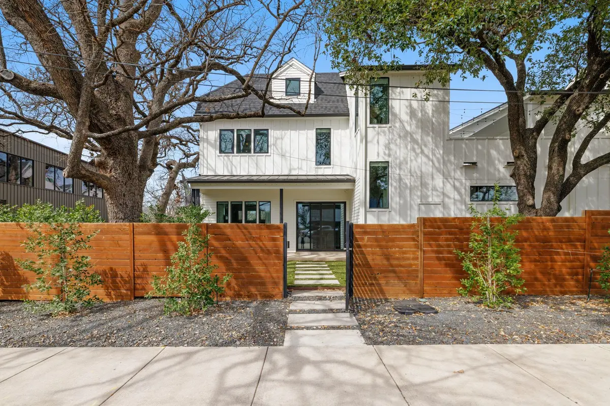1101 W 39 1/2 ST #B, Austin, TX 78756