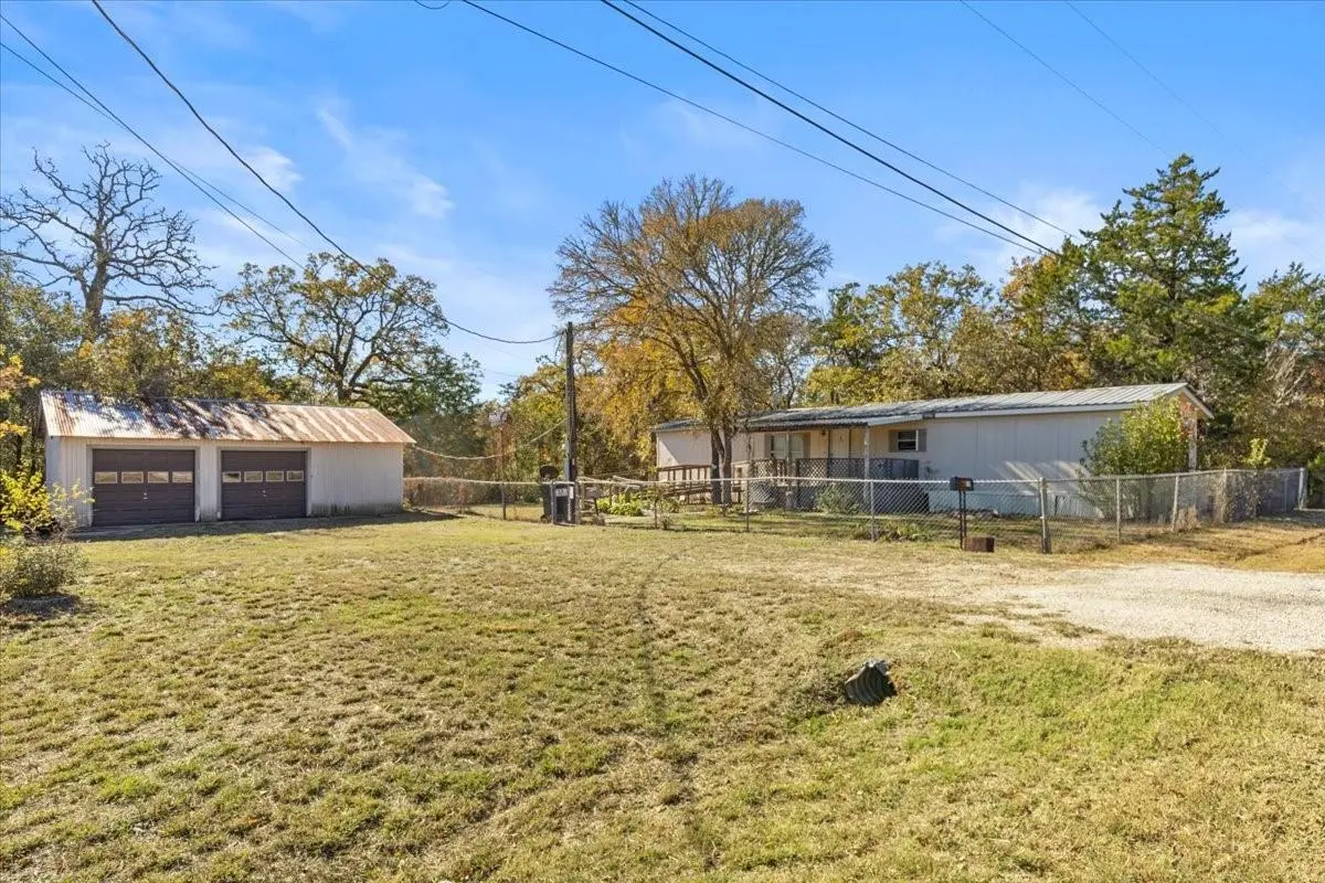 155 Deer RUN, Smithville, TX 78957