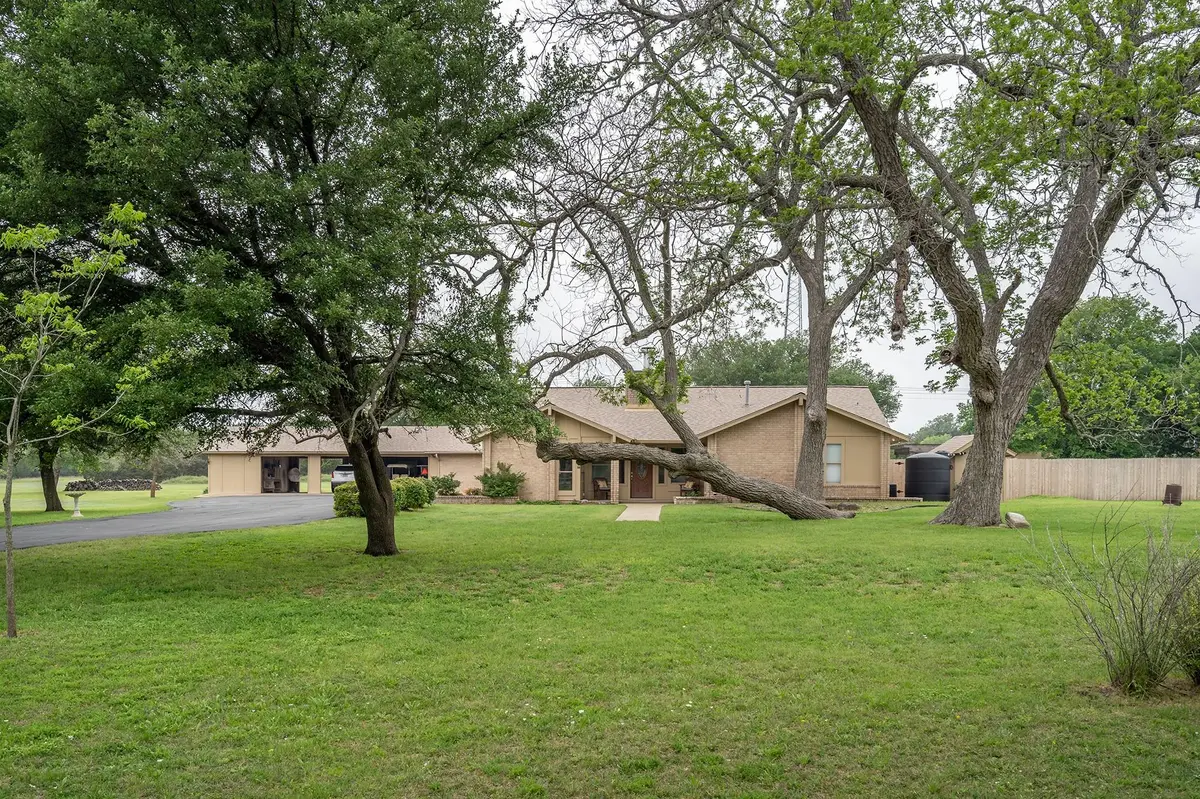 7981 Old 195, Florence, TX 78627