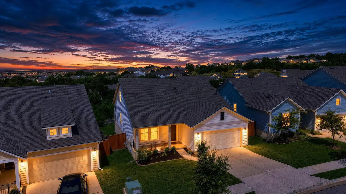137 Broken Oak DR, Liberty Hill, TX 78642