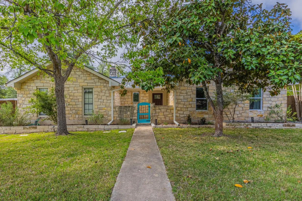 3900 Aero DR, Georgetown, TX 78628