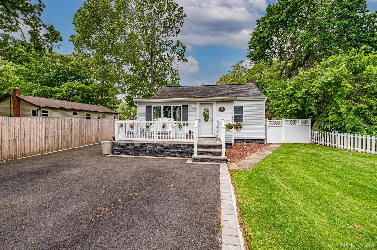122 Church DR, Mastic Beach, NY 11951