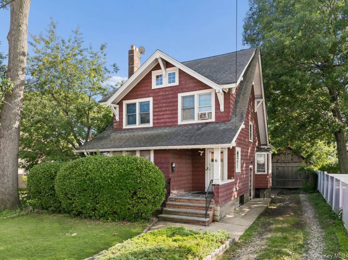 6 Forest AVE, Valley Stream, NY 11581