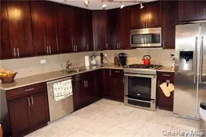 18-05 215 ST #11 K, Bayside, NY 11360
