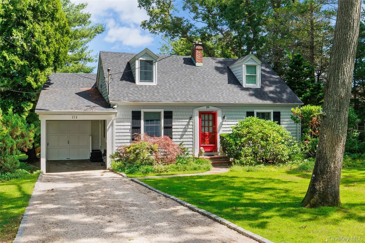 279 Great River RD, Great River, NY 11739