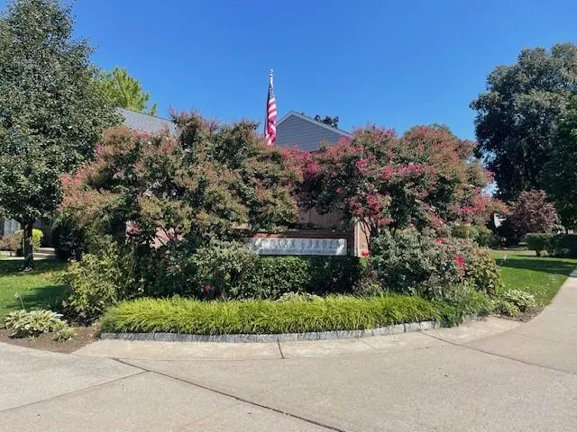 216-21 73 AVE #1, Bayside, NY 11364
