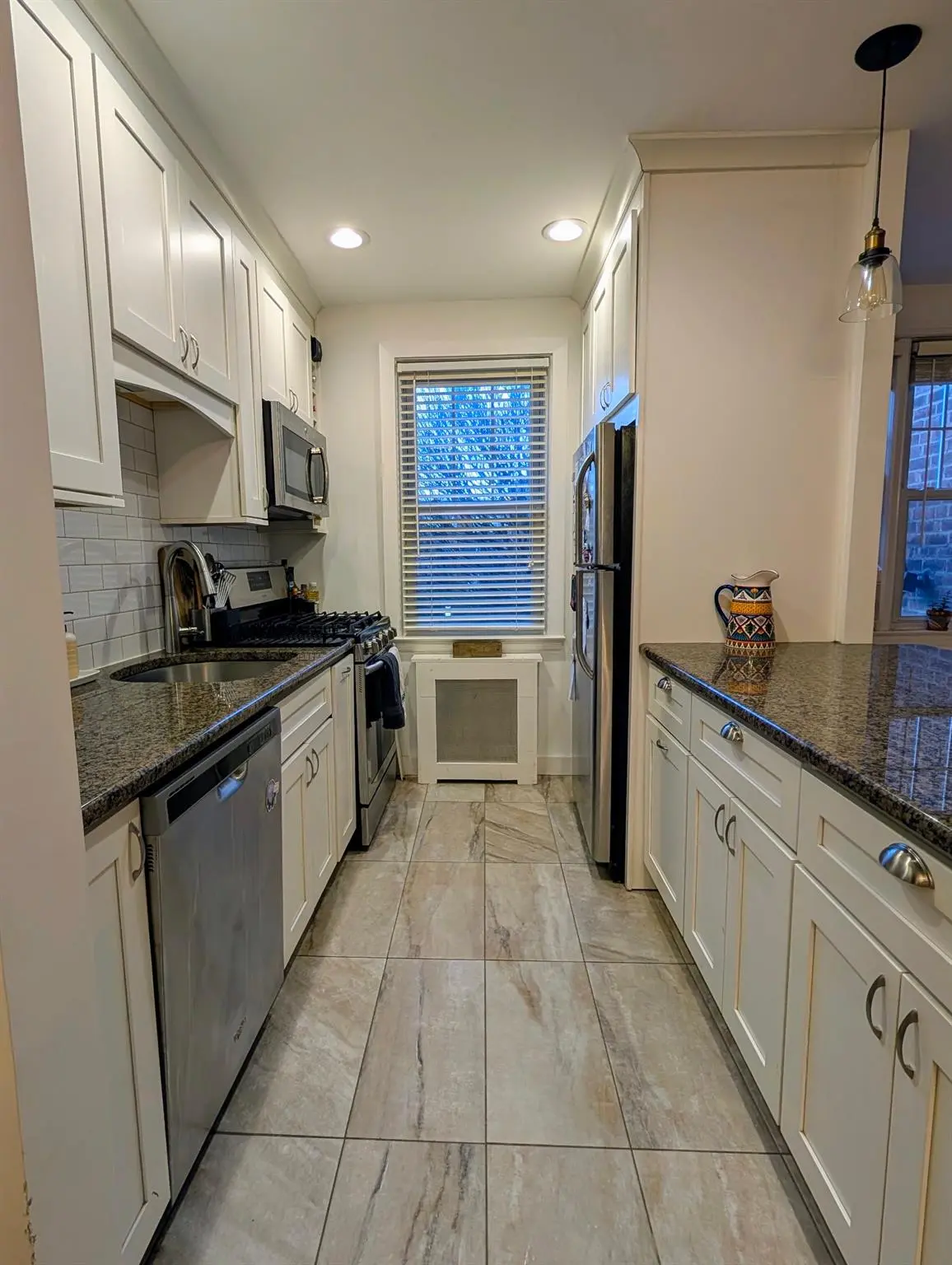 200 N Village AVE #Apt B1, Rockville Centre, NY 11570