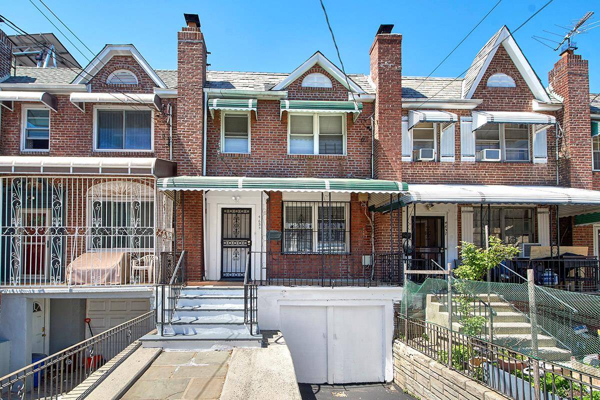 4635 Matilda AVE, Bronx, NY 10470