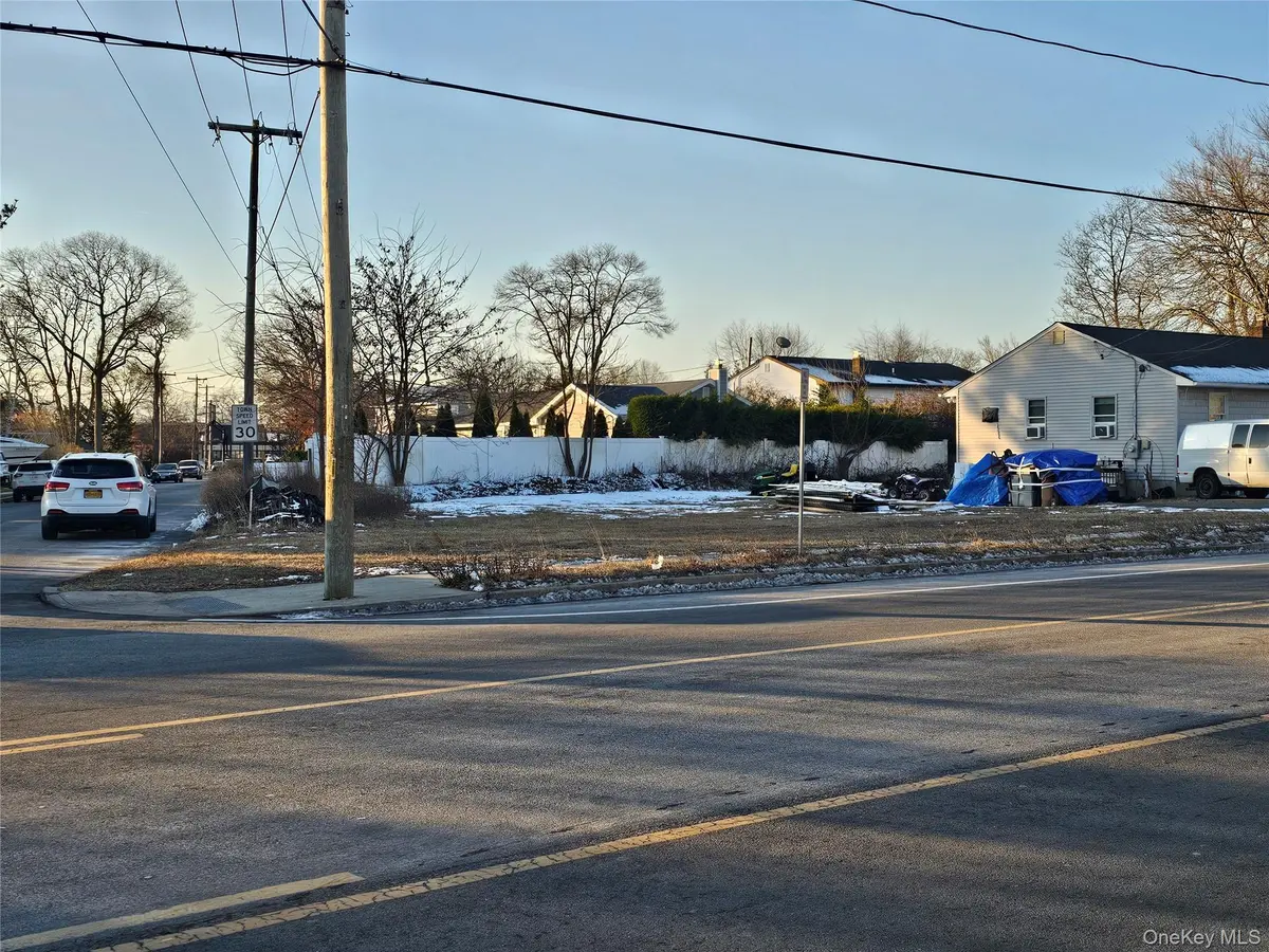 Beach Street, Union Boulevard, West Islip, NY
