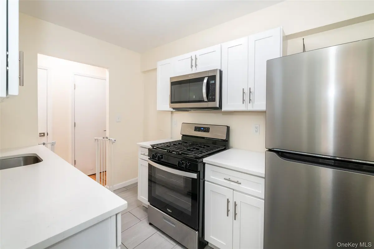 90 Union ST #1A, New Rochelle, NY 10801-2426