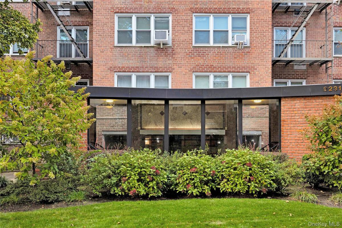 92-31 57th AVE #4M, Elmhurst, NY 11373