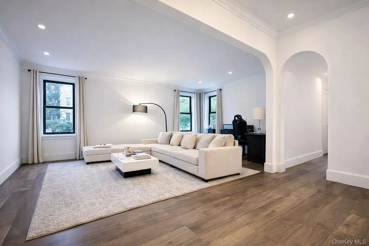 3000 Valentine AVE #2E, Bronx, NY 10458