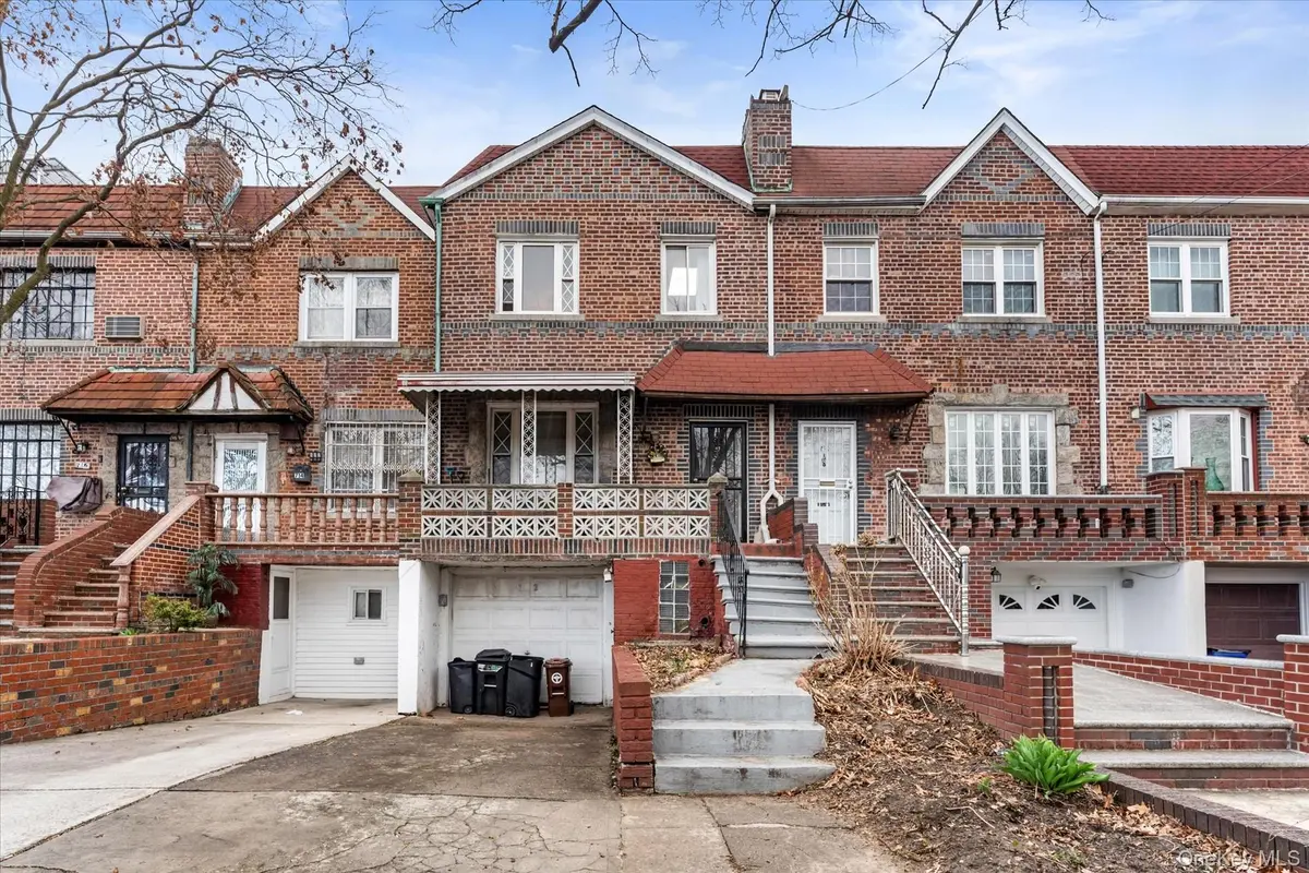712 E 40th ST, Brooklyn, NY 11210