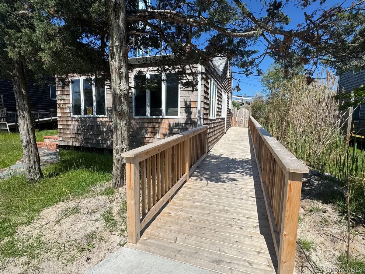 917 Evergreen WALK, Ocean Beach, NY 11770