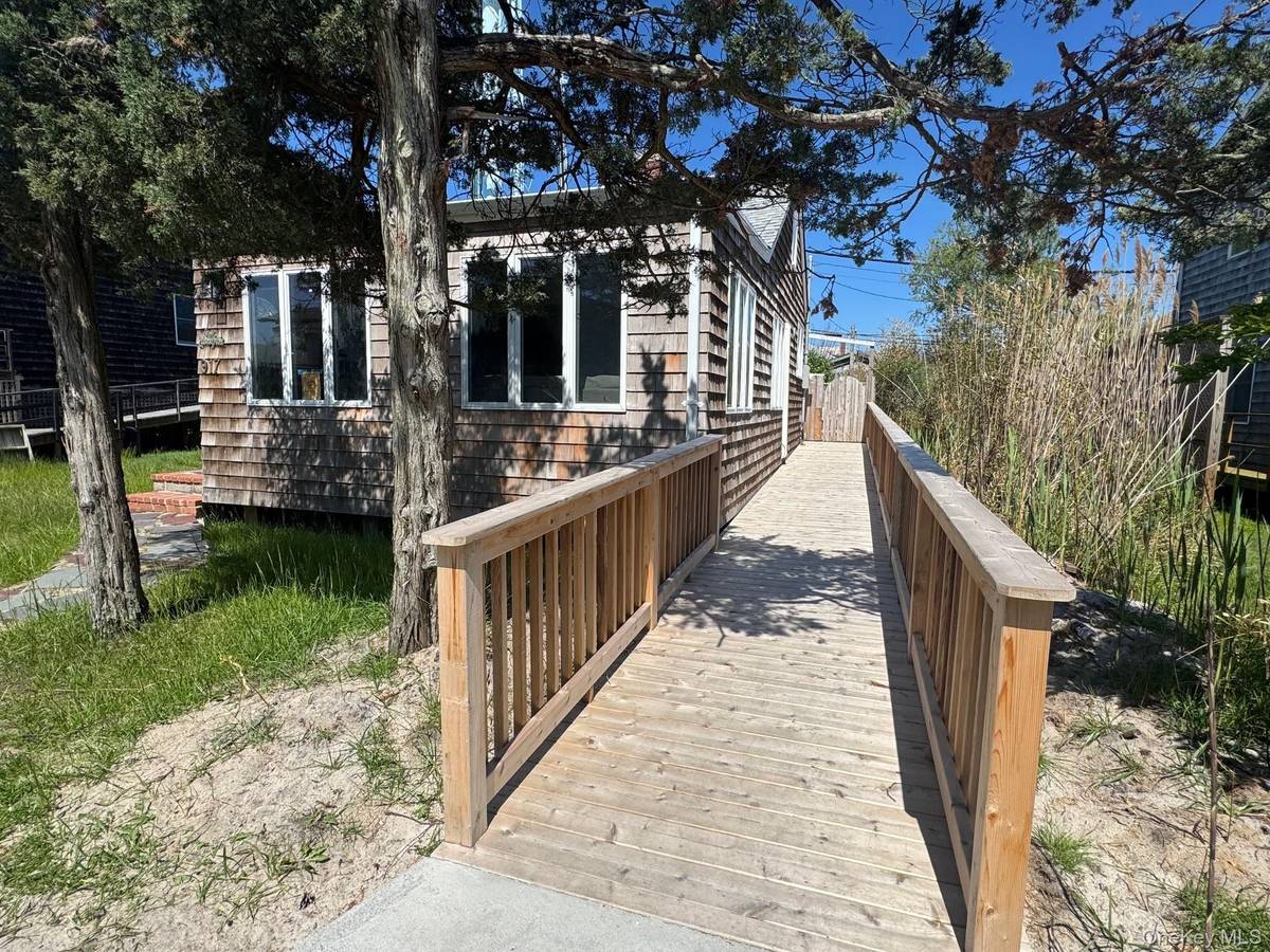 917 Evergreen WALK, Ocean Beach, NY 11770