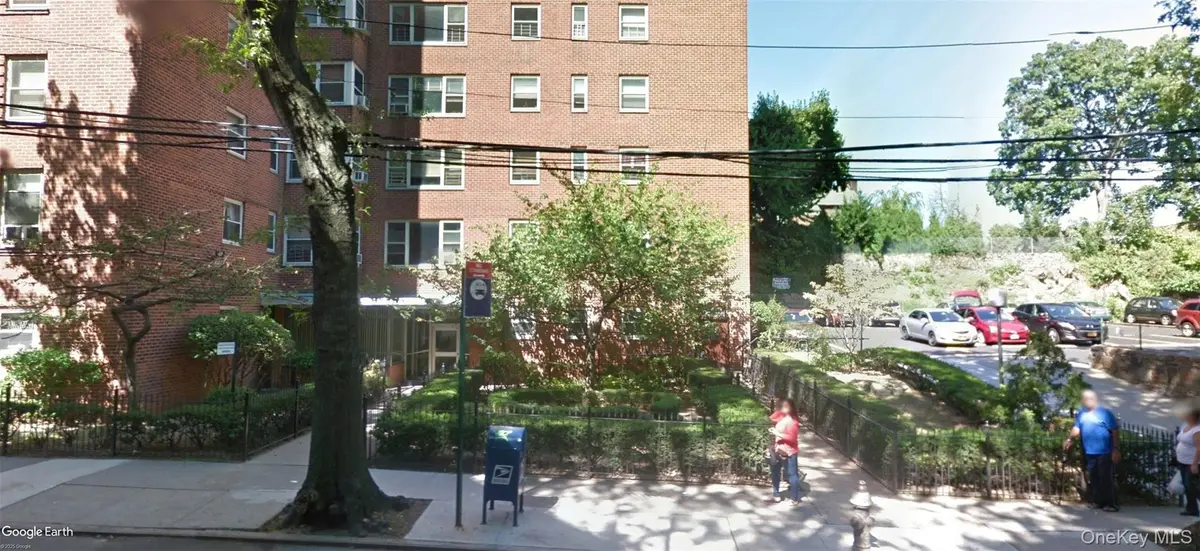 3845 Sedgwick AVE, Bronx, NY 10463