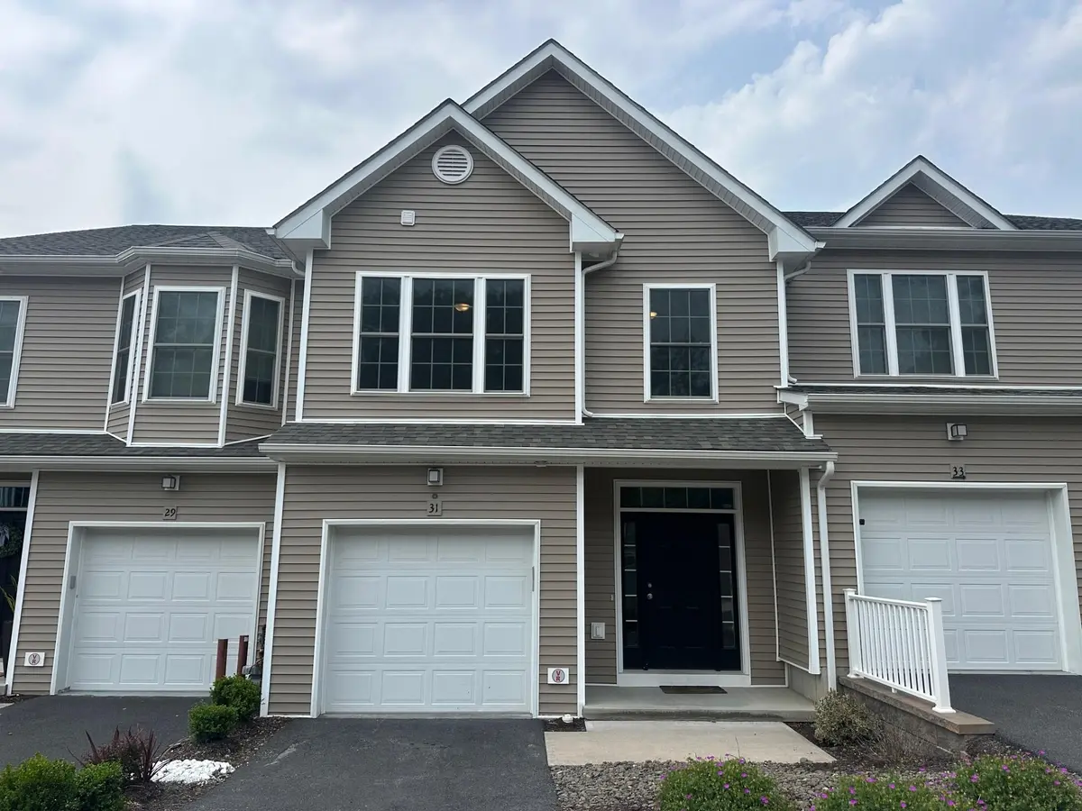 31 Pinto RD, Middletown, NY 10941