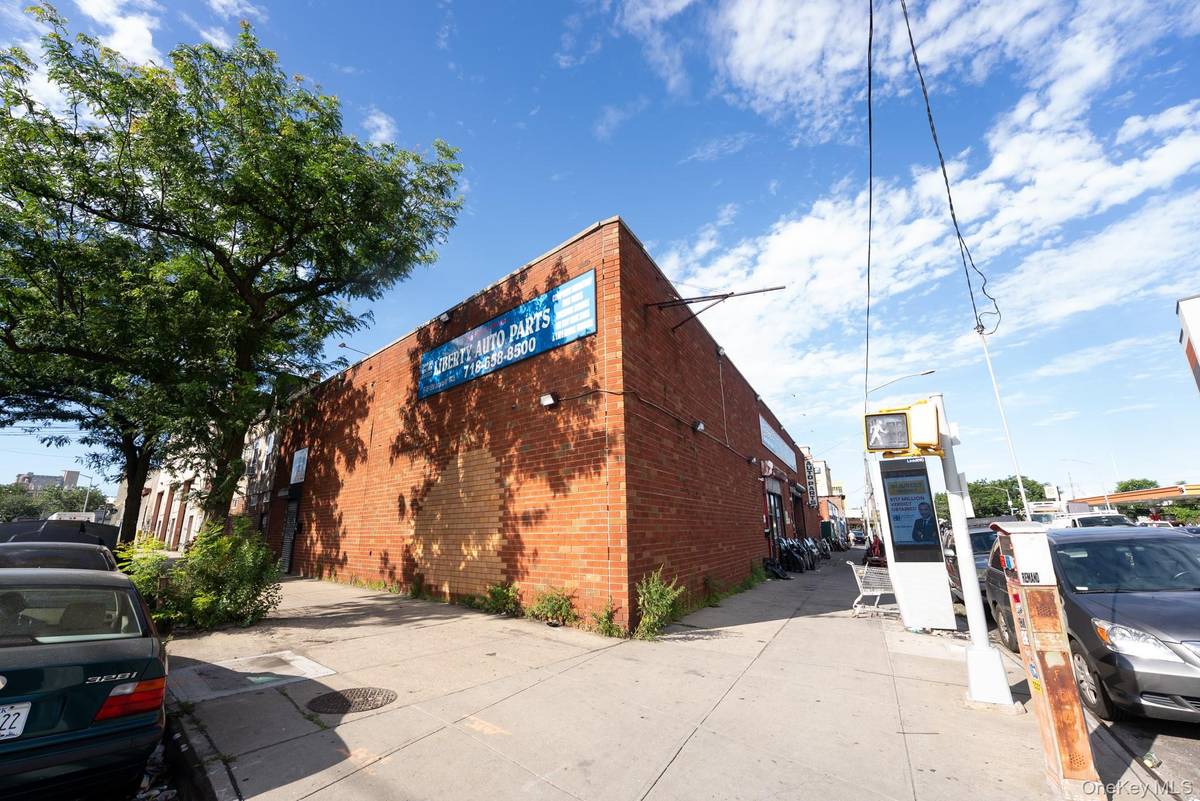 0 Liberty, Sutphin, Tuckerton, 148th, 105th, Jamaica, NY 11433