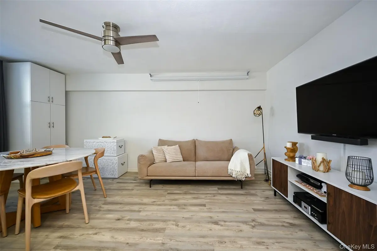 108-05 Astoria BLVD #1B, Astoria, NY 11369