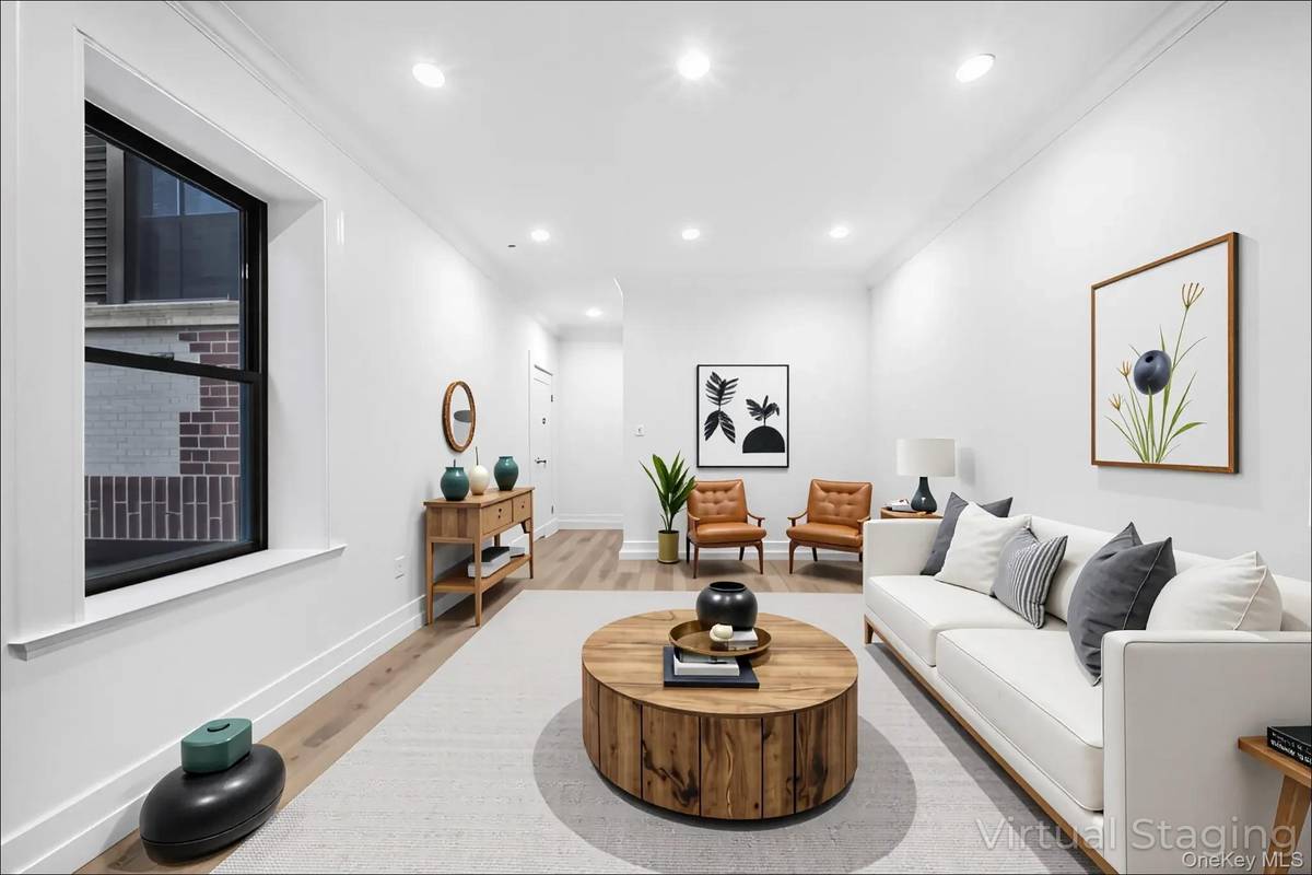 31-14 Crescent ST #5B, Astoria, NY 11106