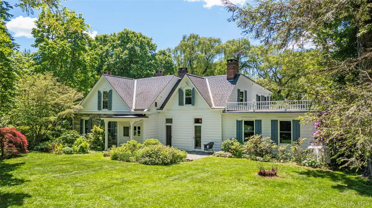202 Buckwheat Bridge, Germantown, NY 12526