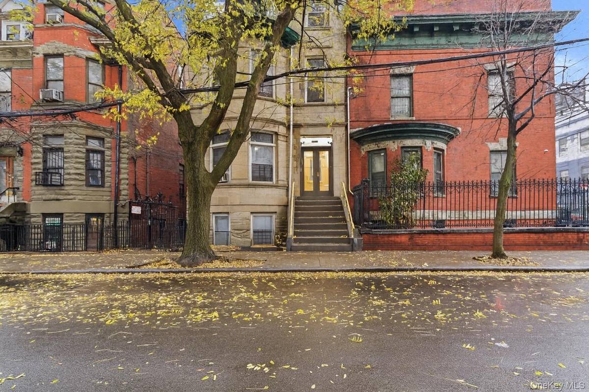 1040 Clay AVE, Bronx, NY 10456