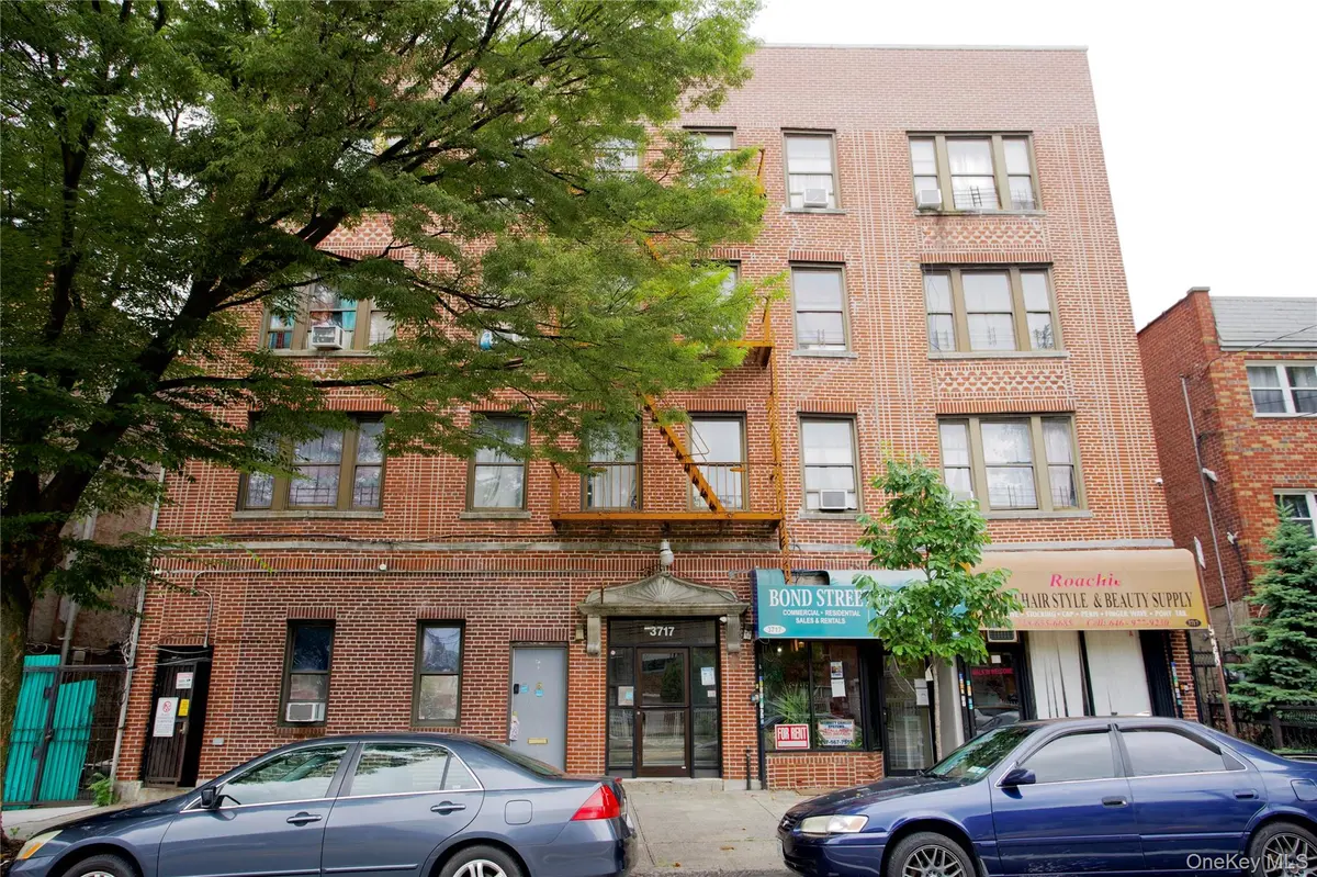 3717 Bronxwood AVE, Bronx, NY 10469