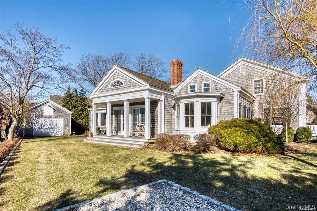 1800 Village LN, Orient, NY 11957
