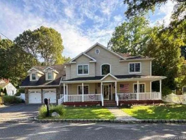 96 Bellecrest AVE, East Northport, NY 11731