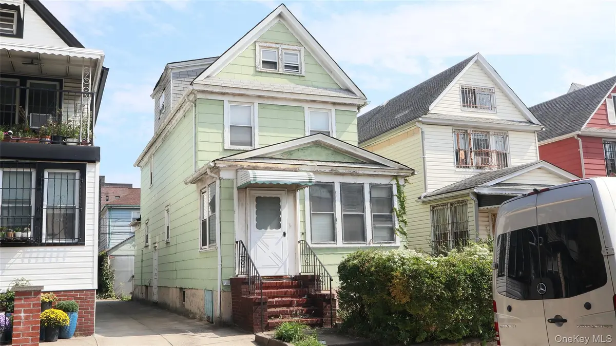4249 78th ST, Elmhurst, NY 11373