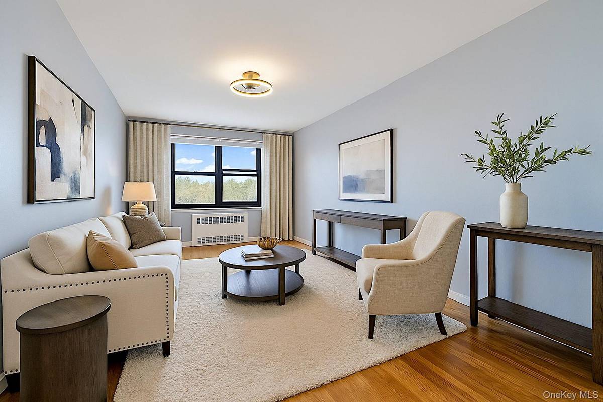 28-08 141st ST #4C, Flushing, NY 11354