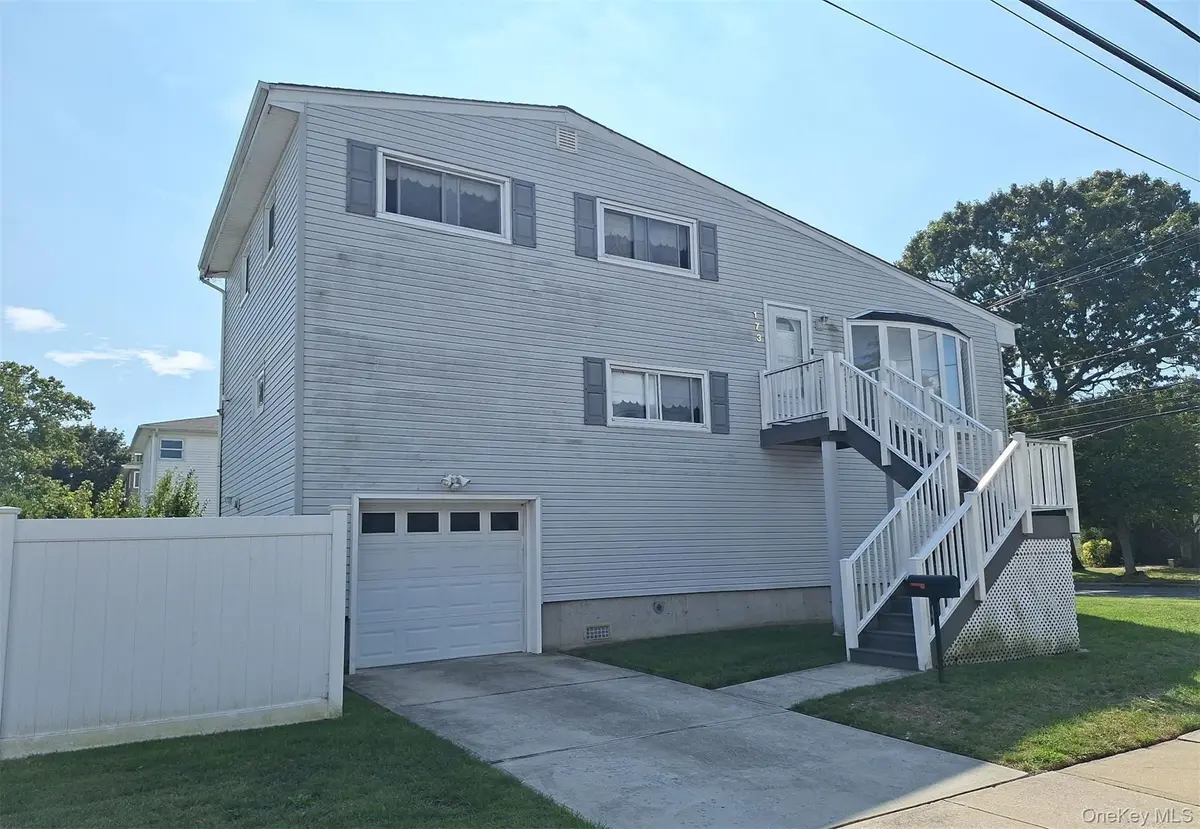 173 Cedar ST, Freeport, NY 11520