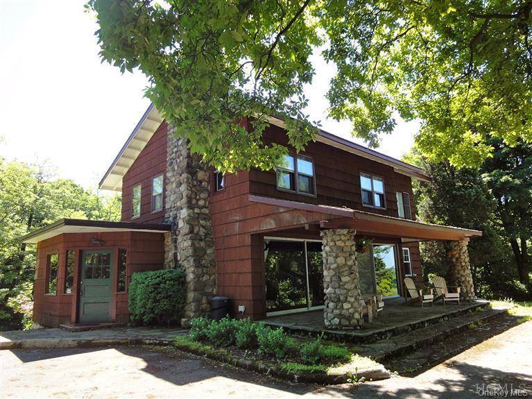 376 Lane Gate RD, Cold Spring, NY 10516