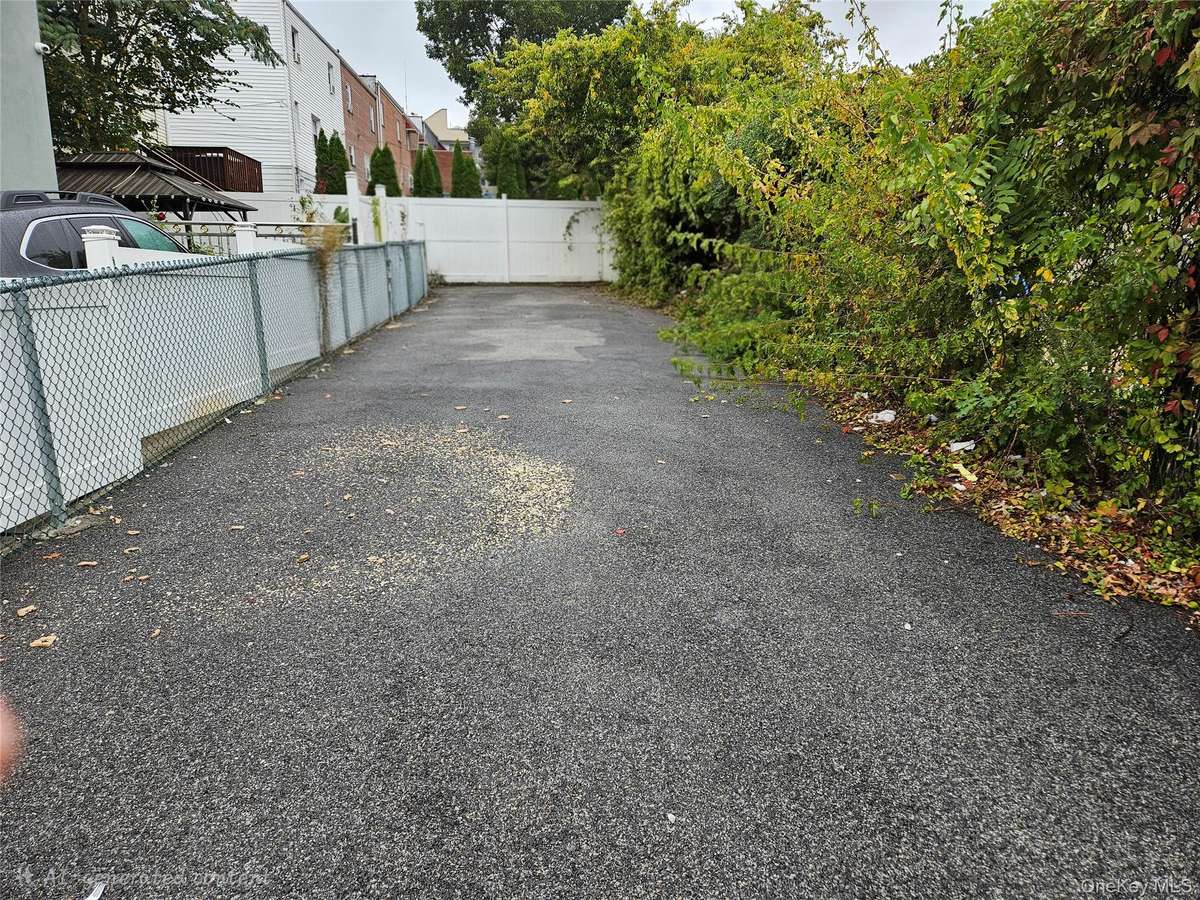 4179 Bronxwood AVE, Bronx, NY 10466