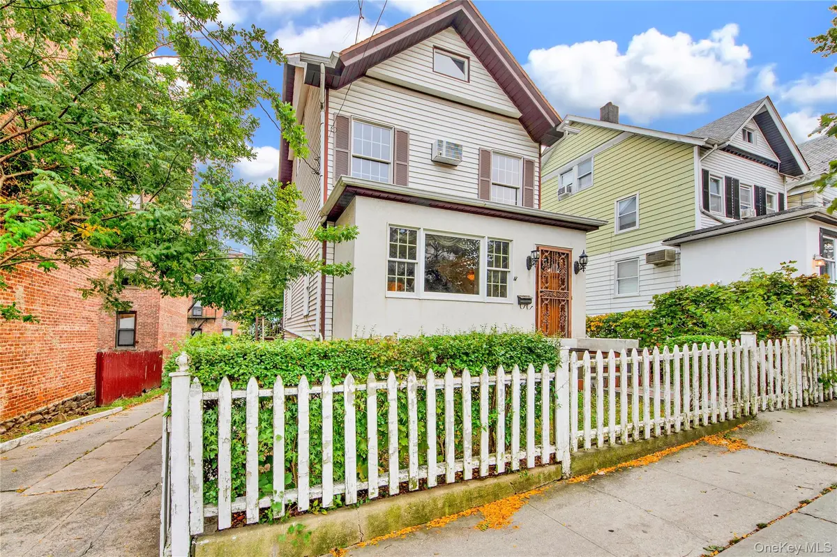 242 E 237th ST, Bronx, NY 10470